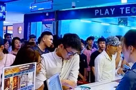 Nhiều người dân bắt đầu chủ quan, lơ là trước dịch covid-19