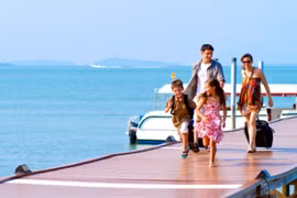 Thủ tướng đồng ý với đề xuất thí điểm đón khách du lịch quốc tế đến Phú Quốc