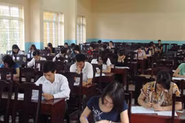 Hà Nội: Dừng tổ chức thi tuyển công, viên chức do dịch Covid-19