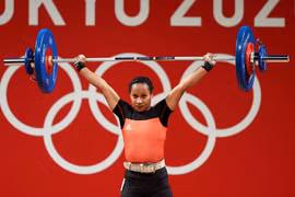 Nữ vận động viên cử tạ đầu tiên tham dự 5 kỳ Olympic