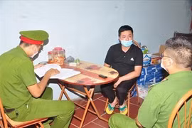 Phát hiện tài xế xe “luồng xanh” chở người từ vùng dịch về Yên Bái