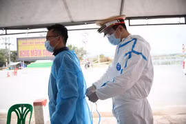 Hai trường Đại học Úc dự báo “trật lất” về tình hình dịch bệnh, TS Vũ Thành Tự Anh lên tiếng