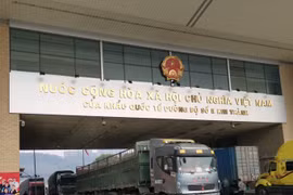 Lào Cai: Thông quan trở lại Cửa khẩu quốc tế đường bộ số 2 Kim Thành