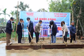 Báo Giáo dục và Thời đại khởi công xây nhà nhân ái cho hộ dân bị ảnh hưởng lũ lụt