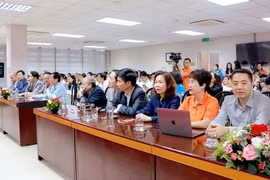 Báo Lao động Thủ đô tổ chức giao lưu về chế độ chính sách cho người lao động