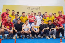 Tiền đạo Văn Toàn được bạn thân 'bầu Đức' thưởng 100 triệu đồng