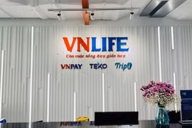CEO Việt chuyển quốc tịch Singapore ngay trước vòng gọi vốn 250 triệu USD, thoái gần 35% cổ phần