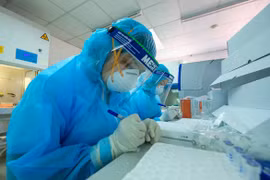 TP. HCM: Thêm một đầu bếp khách sạn 5 sao nghi dương tính với SARS-CoV-2