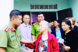 “Hãy sống Chân thực - Biết hy sinh - Khiêm nhường và Kiêu hãnh”