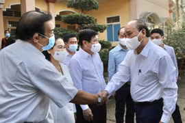 Chủ tịch nước Nguyễn Xuân Phúc vận động bầu cử tại huyện Củ Chi, TP.HCM