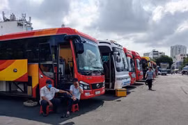 Doanh nghiệp vận tải hành khách "lao đao" vì dịch Covid-19