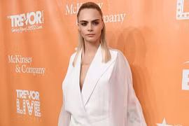 Siêu mẫu Cara Delevingne và những chân dài kiếm tiền hàng đầu của nước Anh