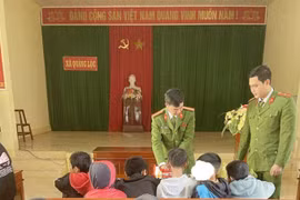 Phát hiện, ngăn chặn 17 học sinh tự chế pháo nổ từ mạng xã hội
