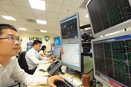 Chứng khoán ngày 12/1: VN-Index băng băng tiến về ngưỡng lịch sử