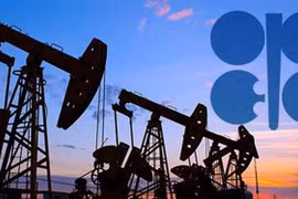Giá xăng dầu hôm nay 19/7: OPEC+ đạt được thỏa thuận, giá dầu lao dốc