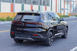 Khách mua VinFast Lux SA2.0 có thể hưởng ưu đãi tới 140 triệu đồng