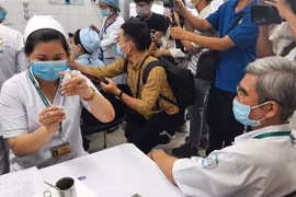 TP.HCM đã tiêm 1,8 triệu liều vắc xin Covid-19