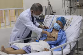 Hà Nội: Hành trình “cân não” cứu người đàn ông ngưng tim, ngừng thở