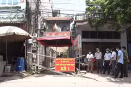 Hưng Yên: Mẹ và con trai tài xế chạy xe Bắc - Nam dương tính với SARS-CoV-2