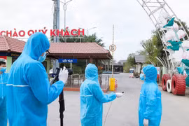 Phóng viên tác nghiệp ở tâm dịch: Tận tâm cống hiến, phát huy bản lĩnh trước gian khó