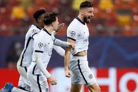 HLV Tuchel khen ngợi Olivier Giroud sau ‘siêu phẩm’ tại Champions League