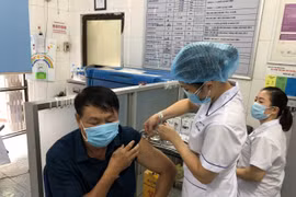 Hải Phòng: Hoàn thành tiêm 320.000 liều vắc xin AstraZeneca trước ngày 30/10