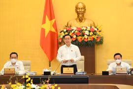 Chủ tịch Quốc hội: Khắc phục chuyện “chạy” danh hiệu, “chạy” anh hùng