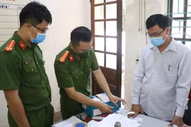 Bắt nguyên Chủ tịch UBND xã Hợp Thành cùng cán bộ liên quan