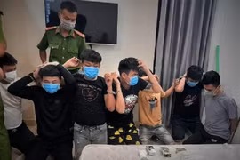 Bất chấp quy định giãn cách xã hội, 9 thanh niên vẫn tụ tập trong homestay sử dụng ma túy
