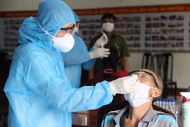 TP. HCM: 17.274 người đang điều trị COVID-19 tại nhà