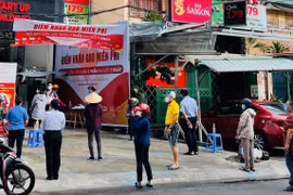 Máy ATM gạo ứng dụng trí tuệ nhân tạo xuất hiện trên đường phố Sài Gòn