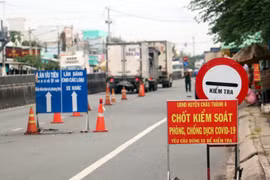 Rà soát, bãi bỏ ngay các biện pháp phòng chống dịch trái với chỉ đạo của Trung ương