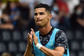 Siêu sao Ronaldo đạt thỏa thuận cá nhân với CLB Man City
