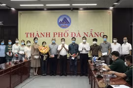 10 y, bác sĩ Bệnh viện Đa khoa Đà Nẵng lên đường chi viện cho Bắc Giang chống dịch Covid-19