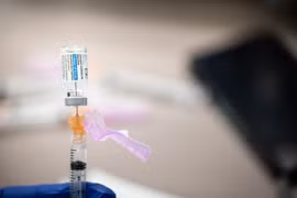 Biến thể Nam Phi có thể kháng được vắc xin của Pfizer