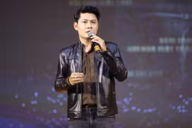 Nguyên Vũ xin lỗi Trương Thế Vinh sau thời gian dài 'cạch mặt'