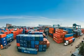 Trung Quốc khử trùng phòng dịch toàn bộ hàng nhập khẩu, Bộ Công Thương ra khuyến cáo với doanh nghiệp