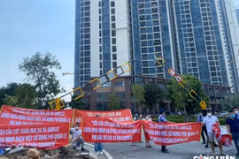 Vụ cắt nước chung cư Eco Green Saigon: Công ty Xuân Mai Saigon sẽ đối thoại với cư dân, lúc nào thì… chưa biết