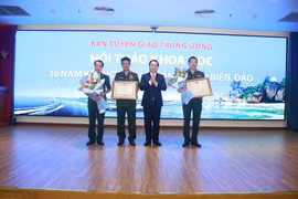 Cung cấp nhiều kinh nghiệm hay, mô hình tiêu biểu trong kết hợp quân dân y trên biển, đảo