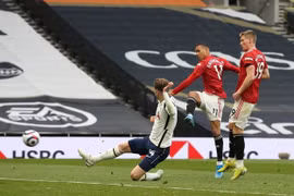 Mason Greenwood tái lập thành tích ấn tượng của siêu sao Ronaldo