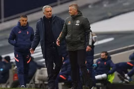 HLV Solskjaer tố Son Heung-min lừa đảo, Mourinho giận dữ đáp trả