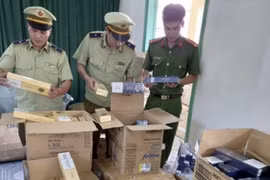 Phú Yên: Bắt giữ 10.000 bao thuốc lá 555 nhập lậu