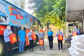 Hà Nội dự kiến chi 200 tỷ đồng hỗ trợ người lao động dịp Tết Nguyên đán 2022