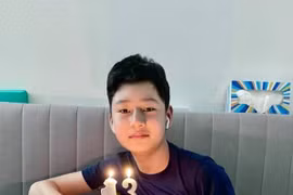 Con trai Quang Dũng cực điển trai ở tuổi 13