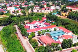 Vũ Quang (Hà Tĩnh) là huyện miền núi biên giới đầu tiên cả nước hoàn thành các tiêu chí nông thôn mới