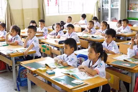 Hải Phòng: Học sinh học trực tuyến để phòng dịch Covid-19
