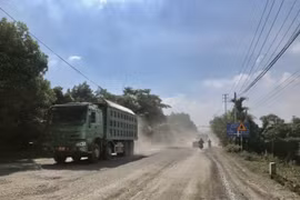 Xe quá tải trọng, cơi nới thành thùng lưu thông công khai tại nhiều địa phương