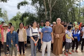 Cách từ thiện giúp Lý Hải – Minh Hà thoát hạn “sao kê” của showbiz Việt