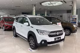 Ôtô giảm giá liên tục tại Việt Nam