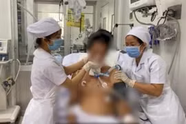 TP. HCM: Người phụ nữ bị hôn mê sâu nghi do ăn pate chay